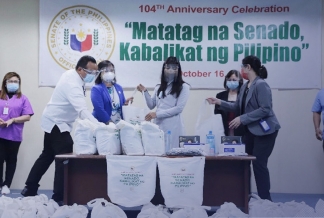 Senate Spouses Foundation donates health kits to Pasay frontliners on PH Senate's 104th anniversary 